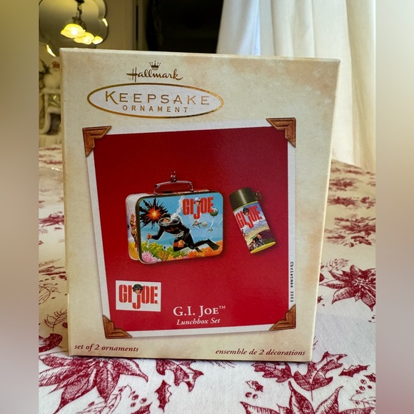Hallmark GI Joe Lunch Box Set Ornament - Picture 1 of 5